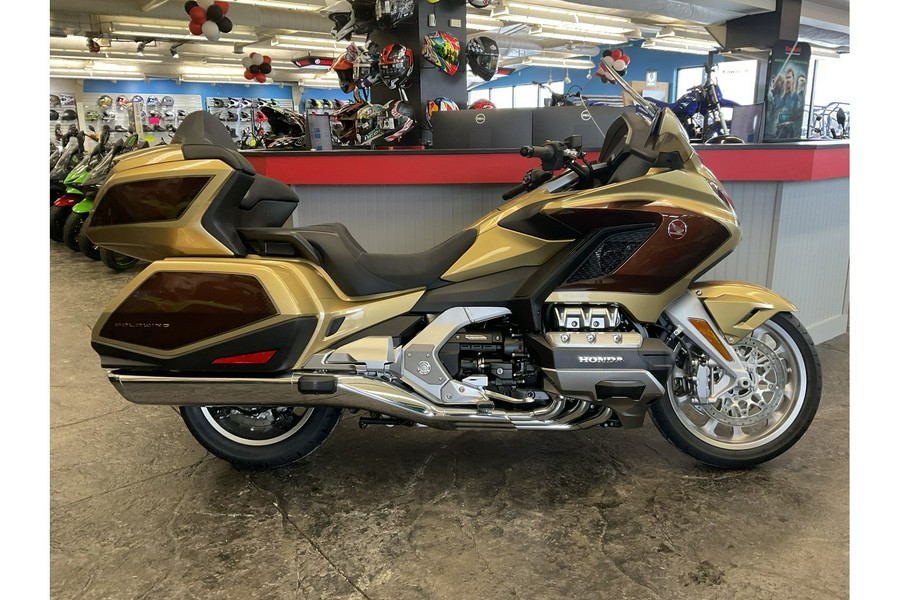 2025 Gold Wing Tour Automatic DCT - Honda