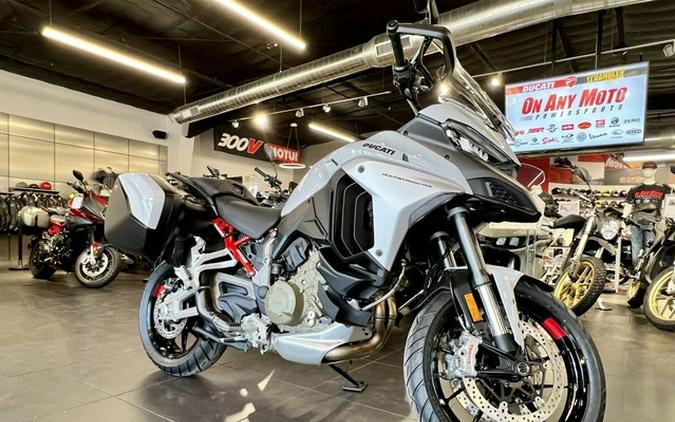 2023 Ducati Multistrada V4S Iceberg White - Alloy Wheels