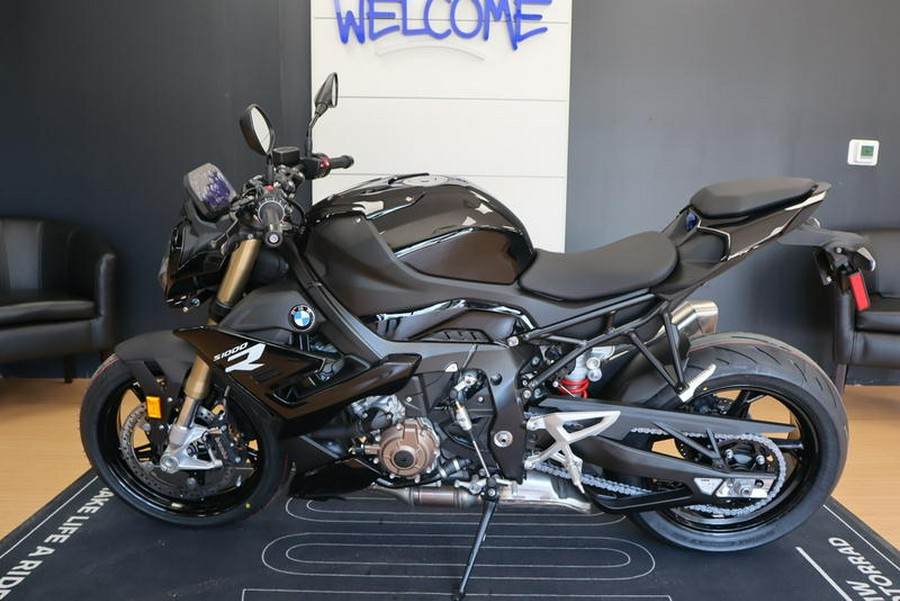 2024 BMW S 1000 R Black Storm Metallic