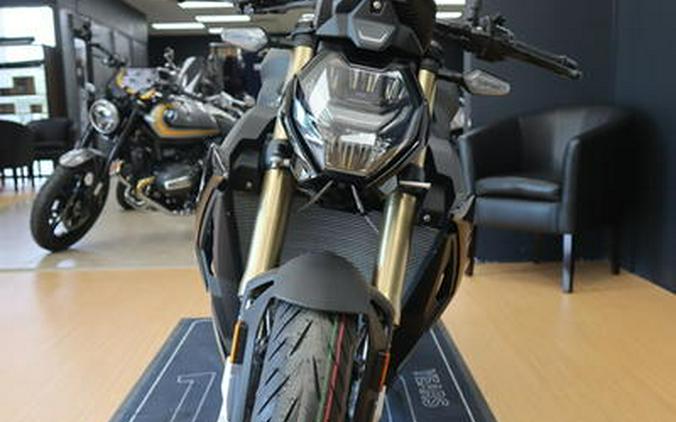 2024 BMW S 1000 R Black Storm Metallic