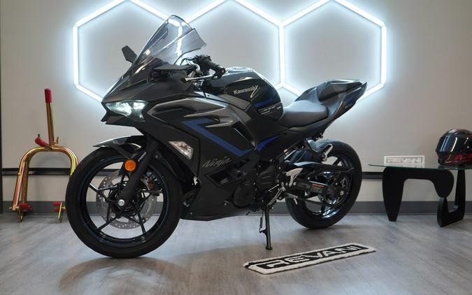 2025 Kawasaki Ninja 500