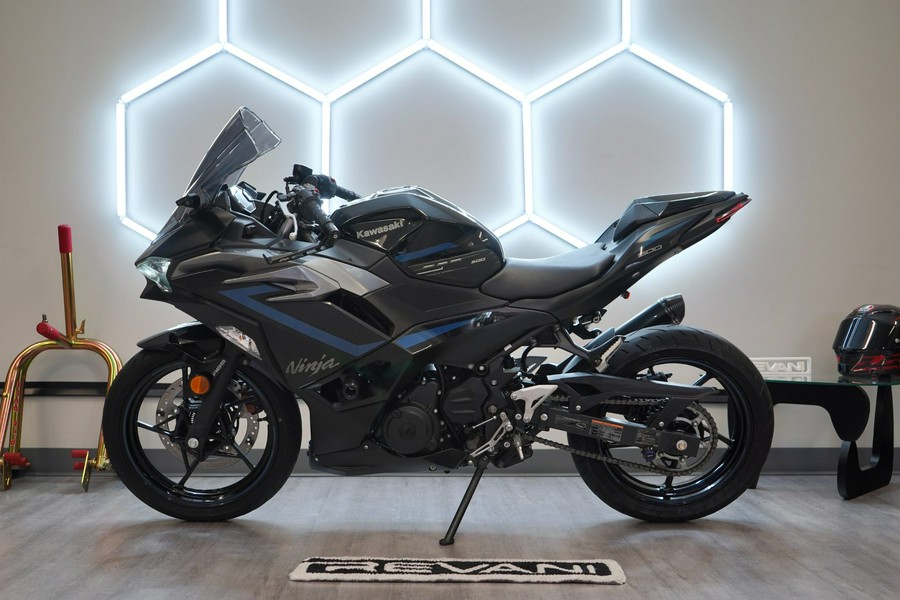 2025 Kawasaki Ninja 500