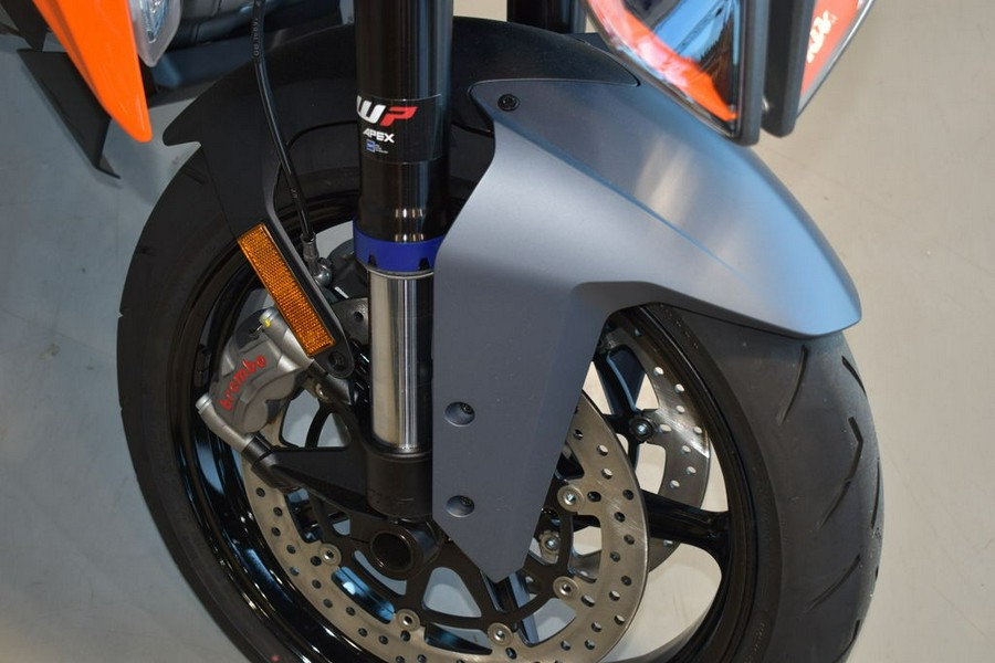 2023 KTM 1290 Super Duke GT