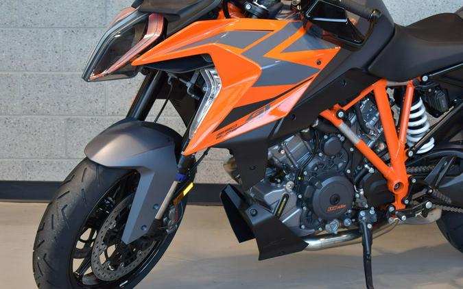 2023 KTM 1290 Super Duke GT