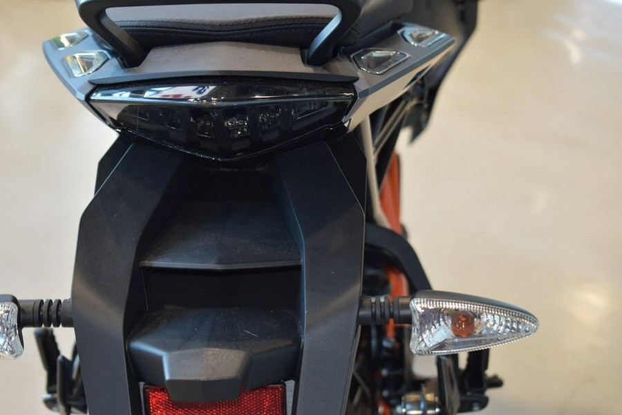 2023 KTM 1290 Super Duke GT