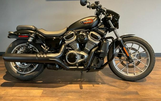 Harley-Davidson® Nightster™ Special 2023 RH975S U077-23 BLACK DENIM
