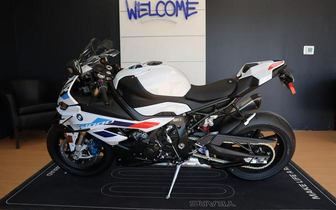 2024 BMW S 1000 R Light White/M Motorsport