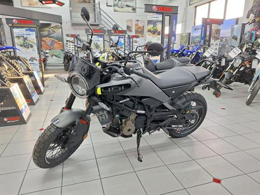 2024 Husqvarna Svartpilen 401