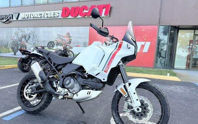 2023 Ducati DesertX Star White Silk