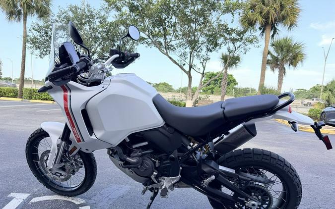 2023 Ducati DesertX Star White Silk