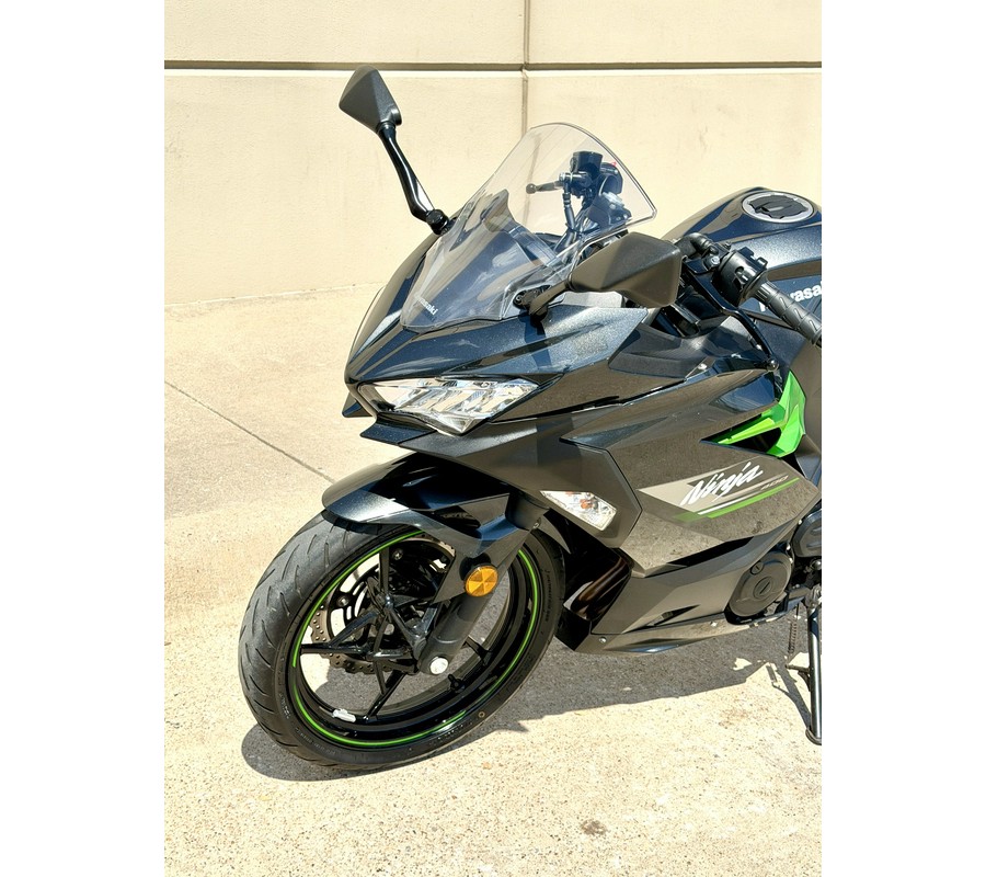2023 Kawasaki Ninja 400