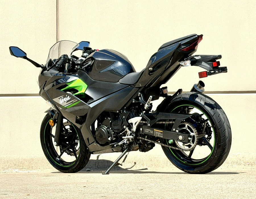 2023 Kawasaki Ninja 400