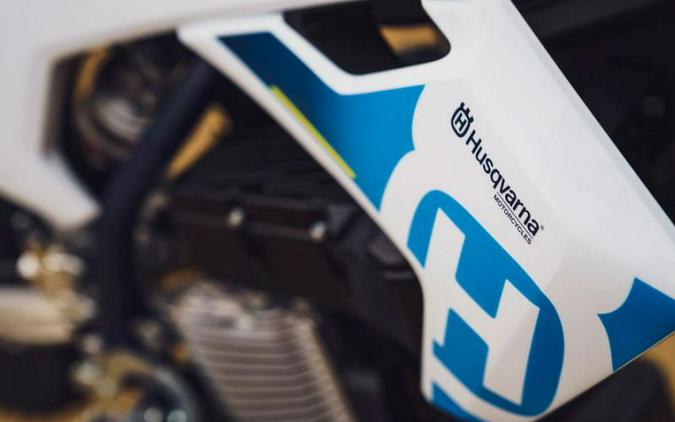 2023 Husqvarna® EE5