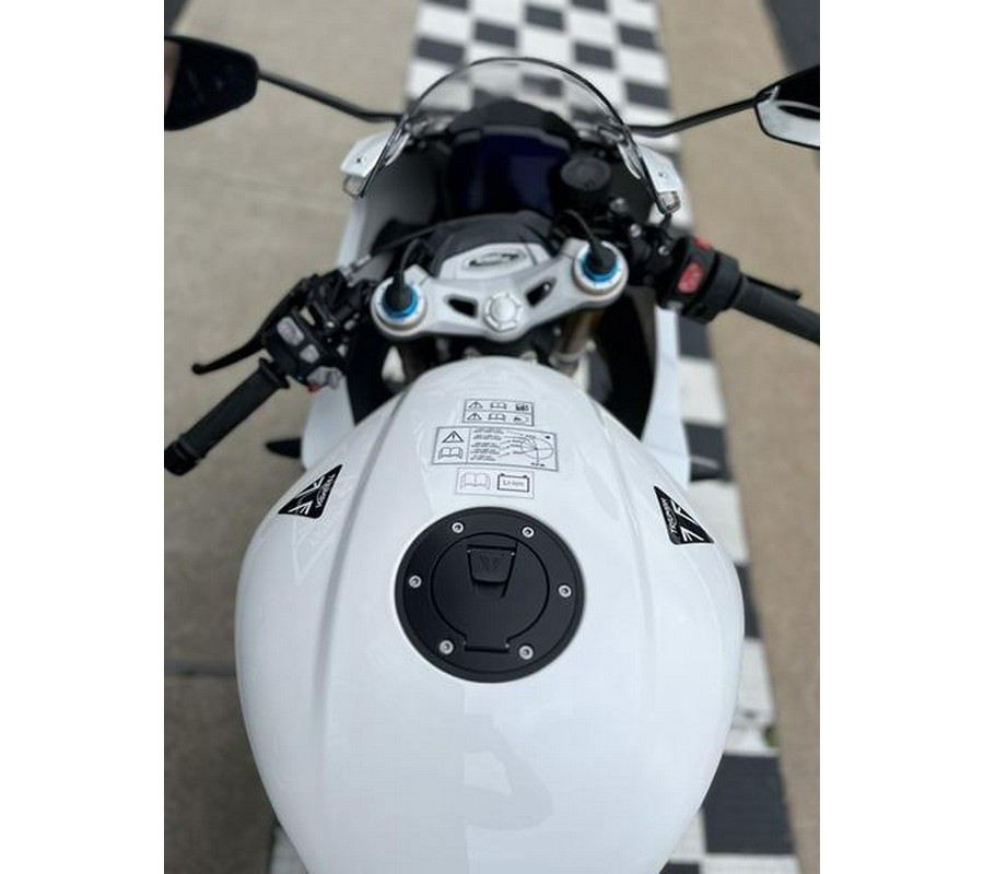 2023 Triumph Speed Triple 1200 RR Crystal White