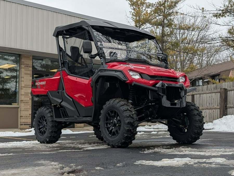 2025 Honda Pioneer 1000 Deluxe