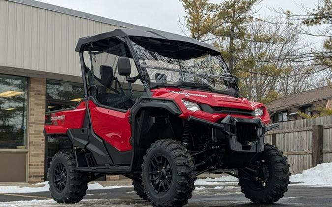 2025 Honda Pioneer 1000 Deluxe
