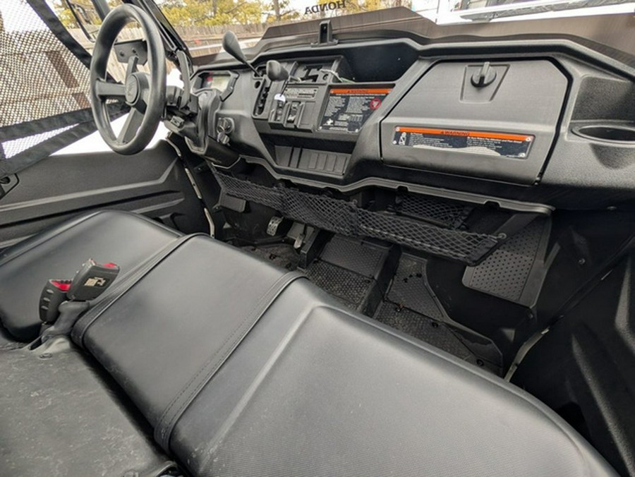 2025 Honda Pioneer 1000 Deluxe