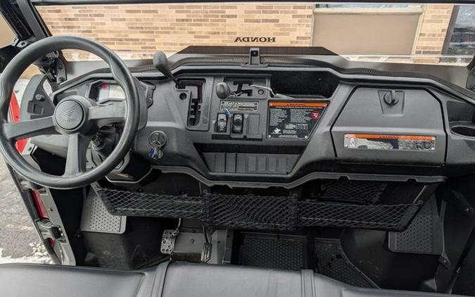 2025 Honda Pioneer 1000 Deluxe