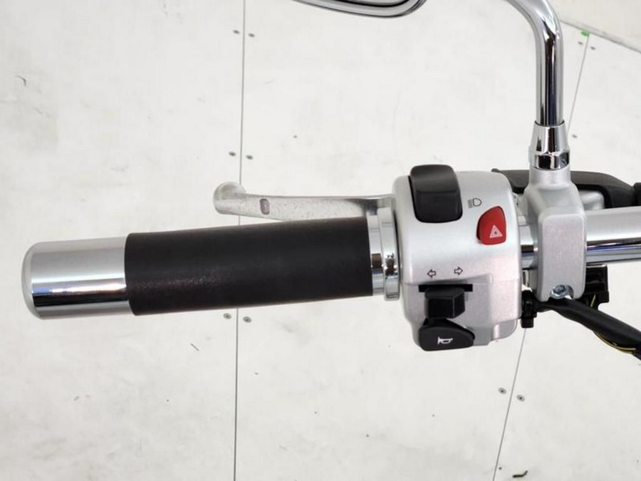 2025 Suzuki Boulevard C50T Special