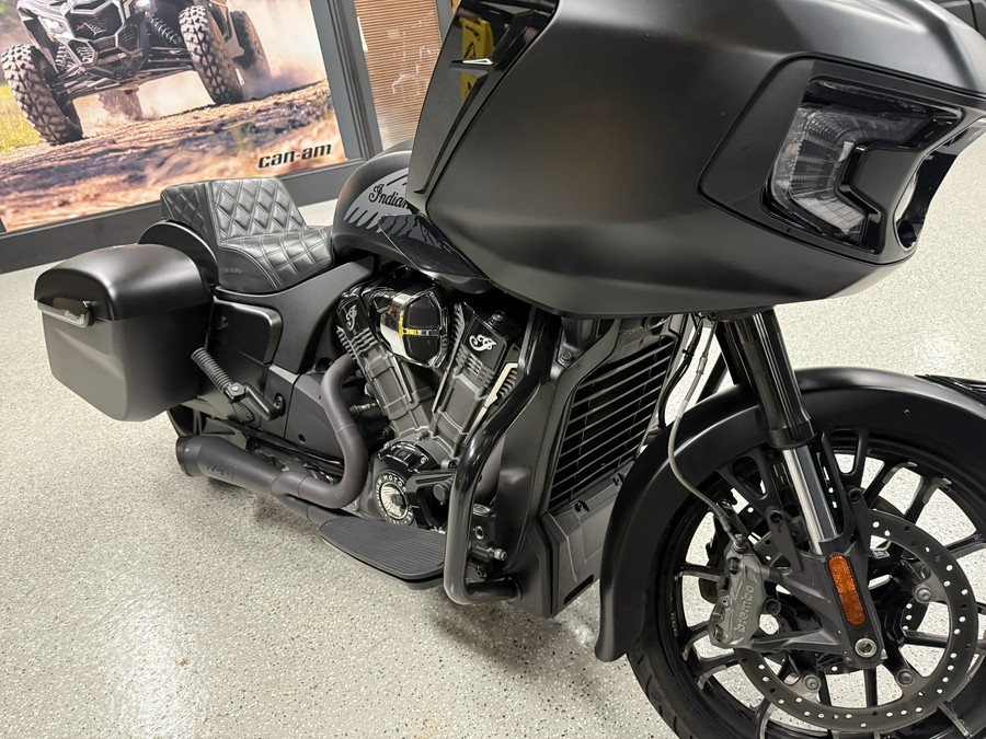 2024 Indian Challenger® Dark Horse®