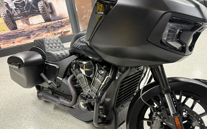 2024 Indian Challenger® Dark Horse®