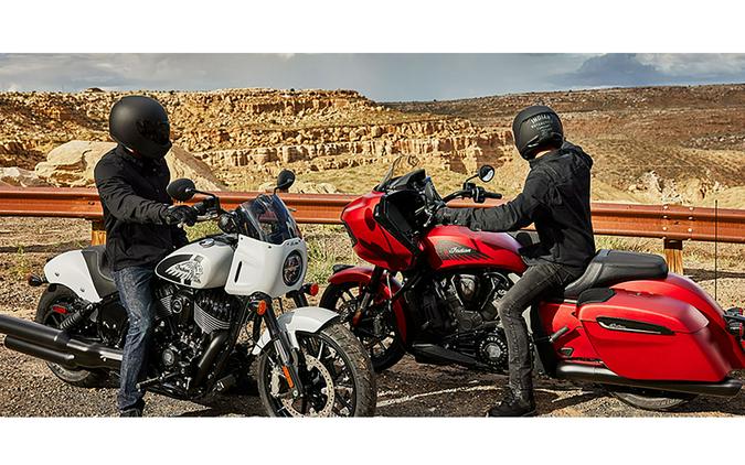 2024 Indian Challenger® Dark Horse®