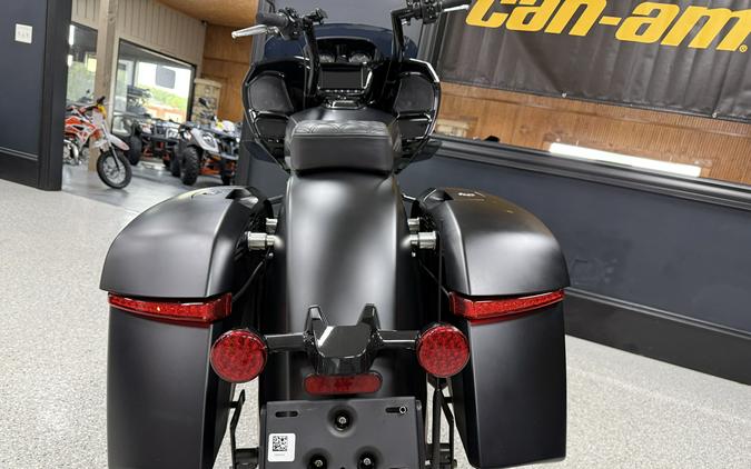 2024 Indian Challenger® Dark Horse®