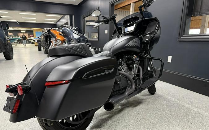 2024 Indian Challenger® Dark Horse®