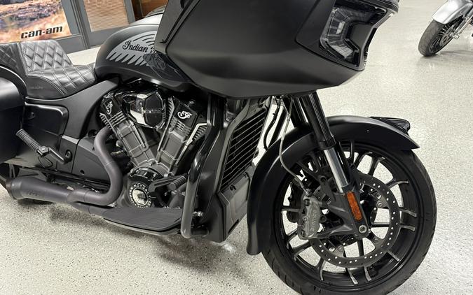 2024 Indian Challenger® Dark Horse®