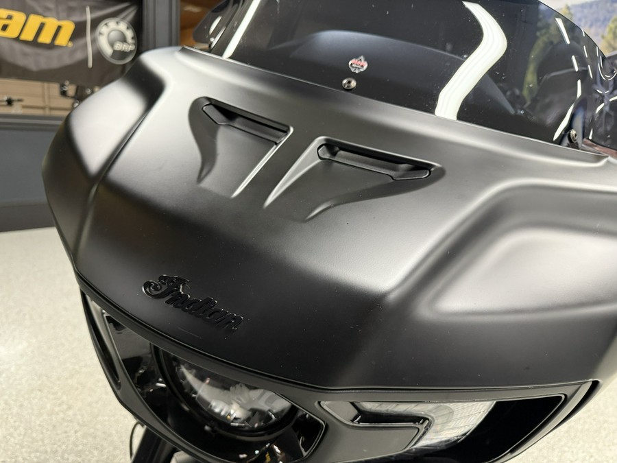 2024 Indian Challenger® Dark Horse®