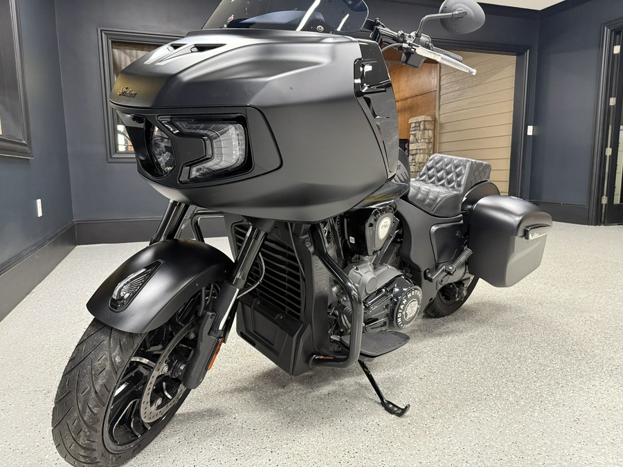 2024 Indian Challenger® Dark Horse®