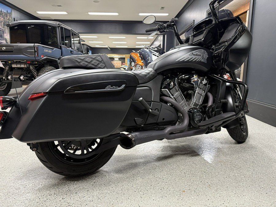 2024 Indian Challenger® Dark Horse®