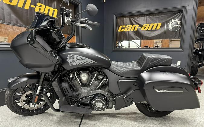 2024 Indian Challenger® Dark Horse®