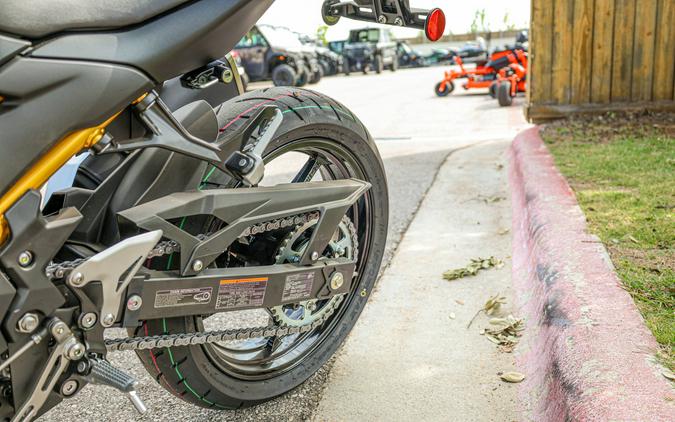 2026 KAWASAKI Z500 ABS
