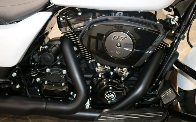FLHX 2024 Street Glide®