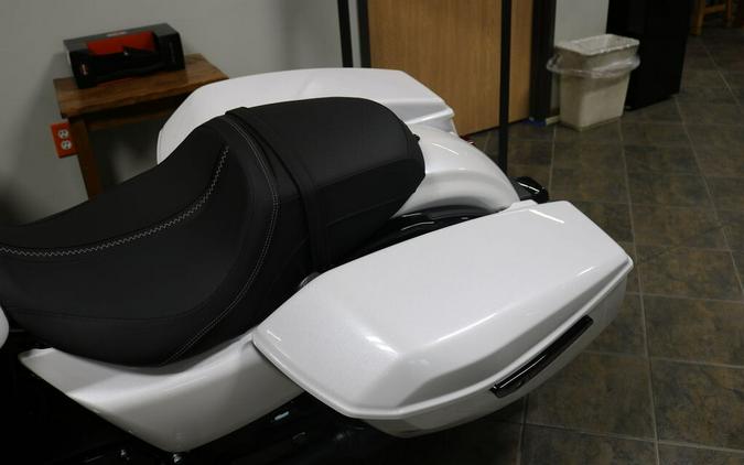 FLHX 2024 Street Glide®