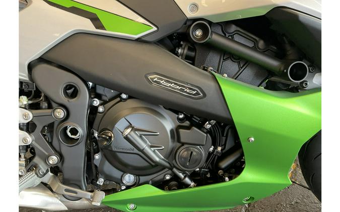 2024 Kawasaki Ninja® 7 Hybrid ABS