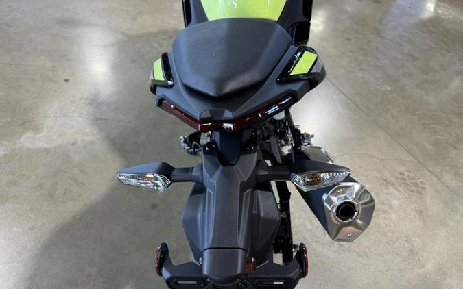 2026 Kawasaki Ninja® 500 ABS Metallic Yellowish Green/Ebony