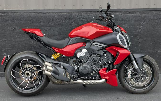 Used 2024 Ducati DIAVEL V4