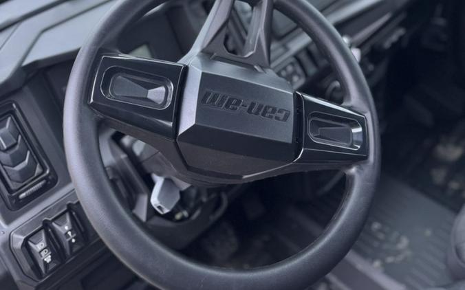 2026 Can-Am Defender MAX XT CAB HD11