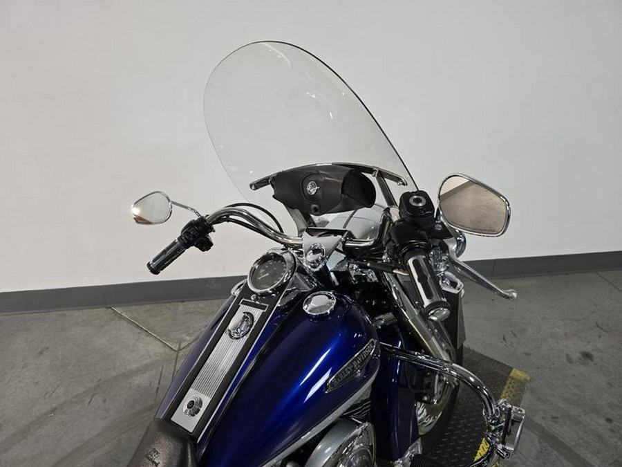 2006 Harley-Davidson® FLHRCI - Road King® Classic