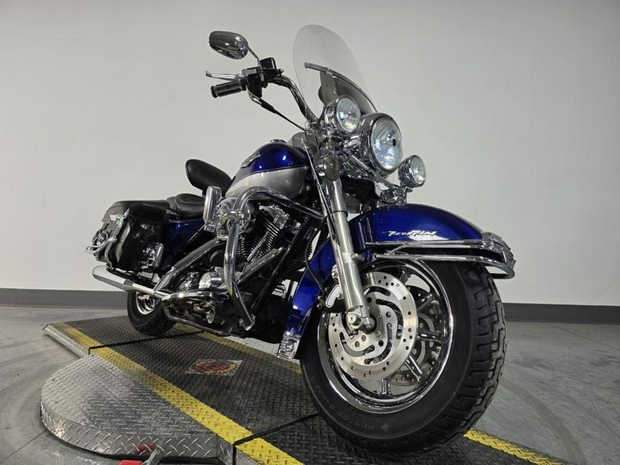 2006 Harley-Davidson® FLHRCI - Road King® Classic