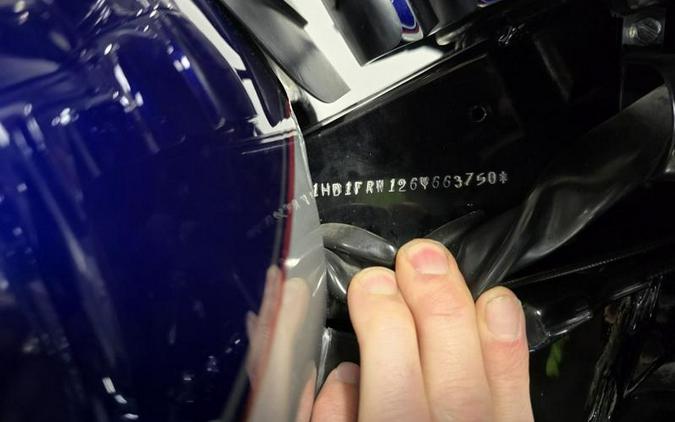 2006 Harley-Davidson® FLHRCI - Road King® Classic