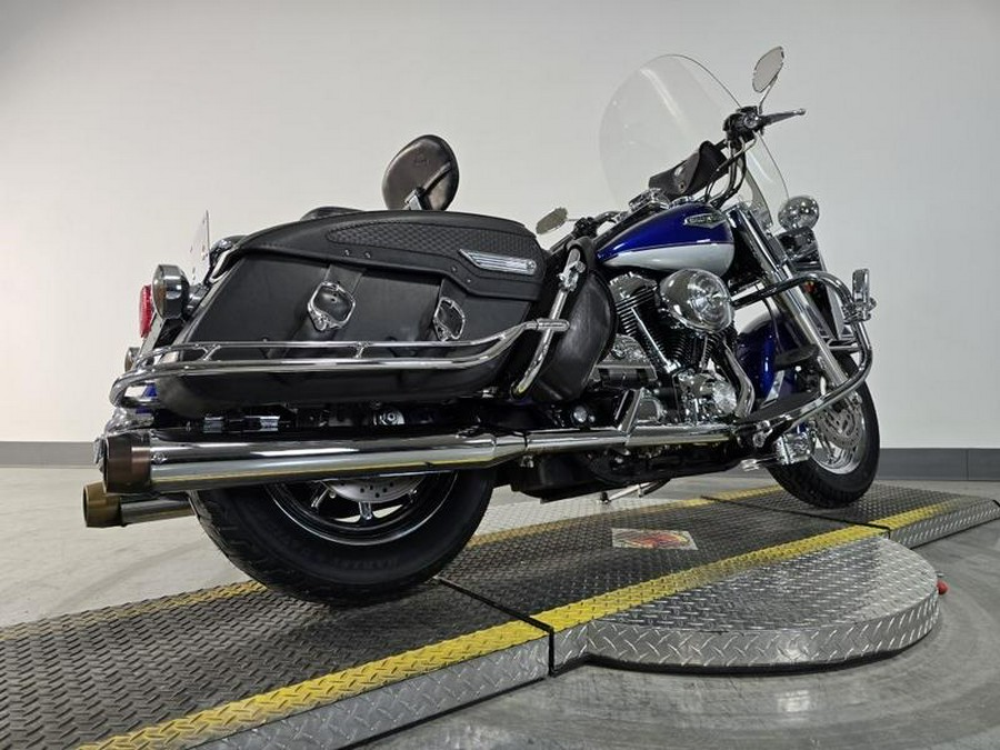 2006 Harley-Davidson® FLHRCI - Road King® Classic