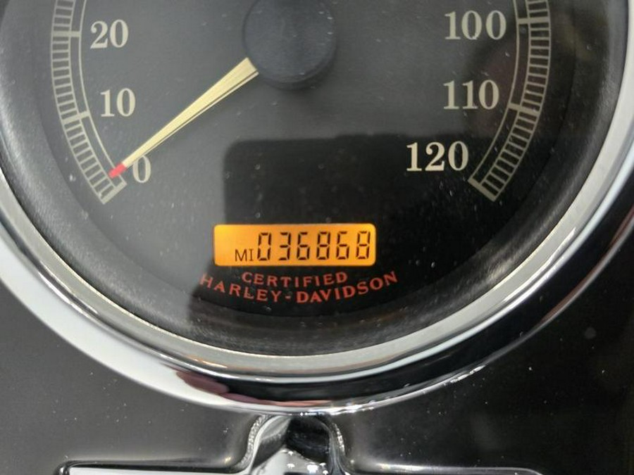 2006 Harley-Davidson® FLHRCI - Road King® Classic