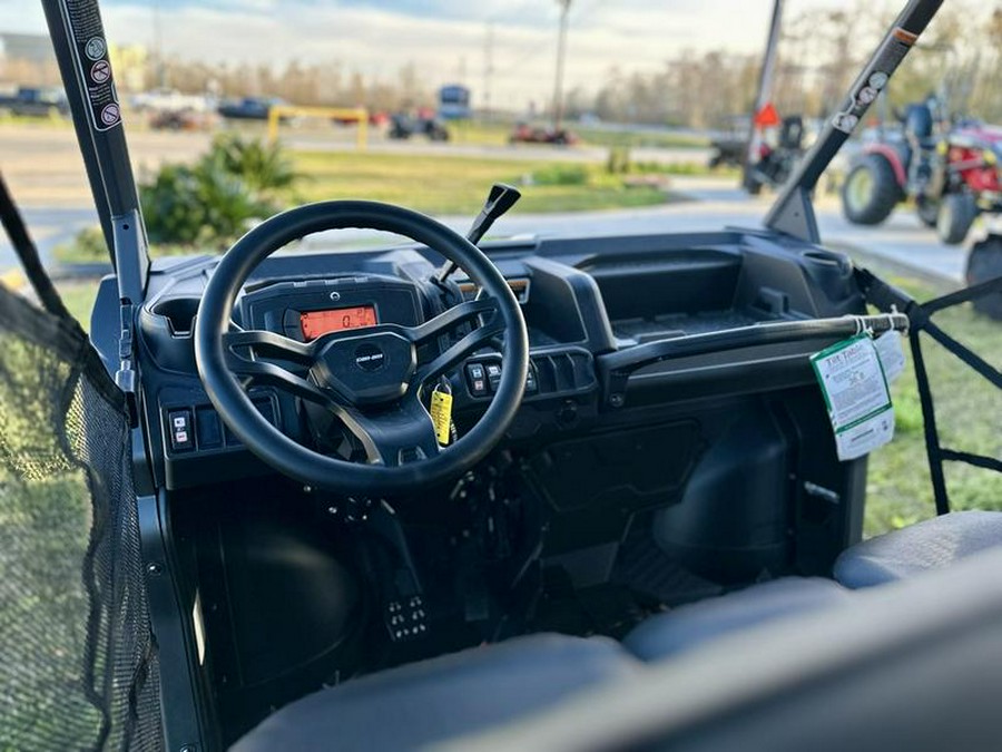 2024 Can-Am® Defender MAX HD9