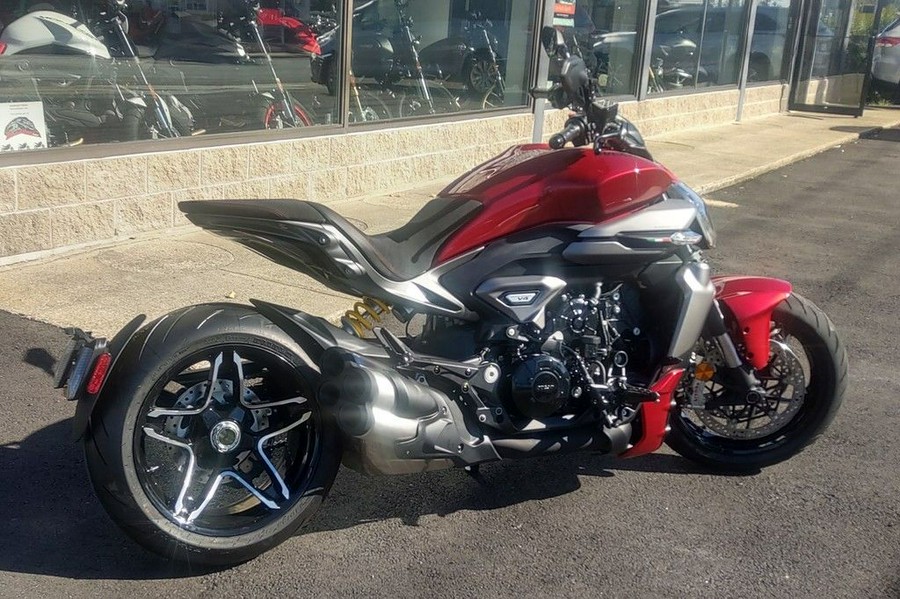 2026 Ducati XDiavel V4 Burning Red
