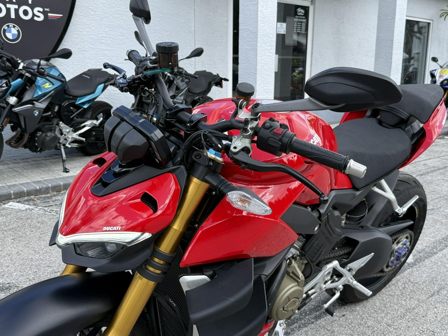 2022 Ducati Streetfighter V4 S