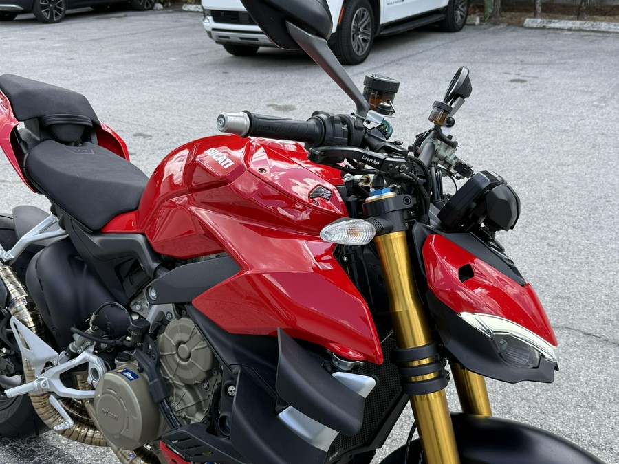 2022 Ducati Streetfighter V4 S