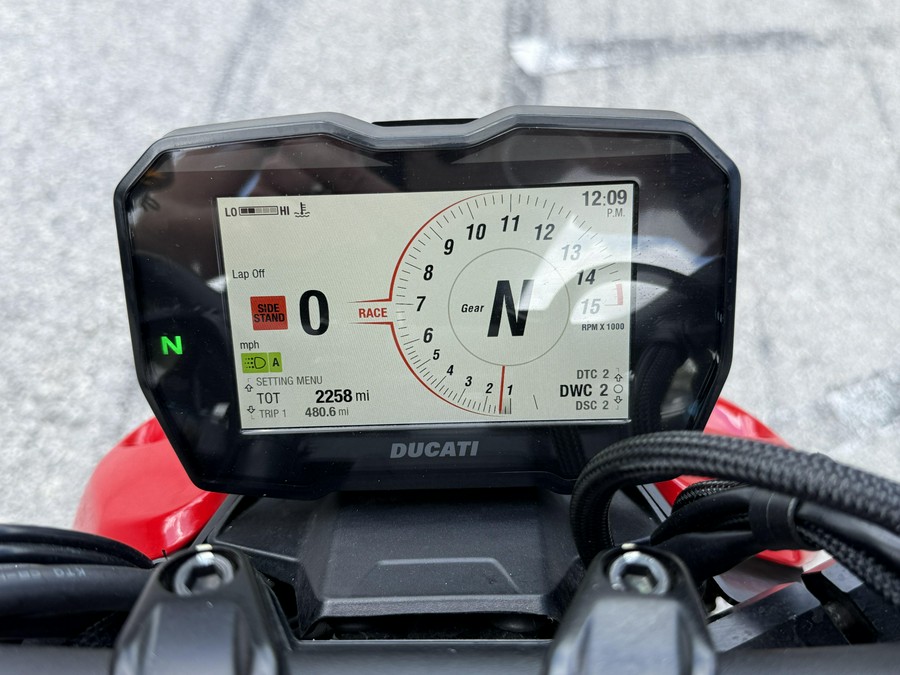 2022 Ducati Streetfighter V4 S